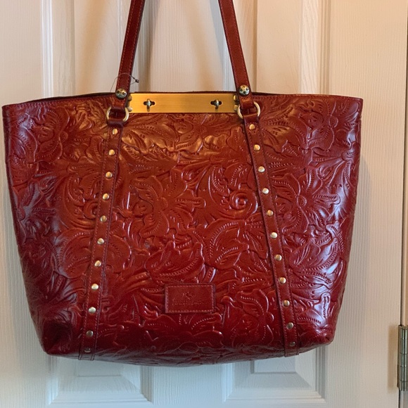 NWT REG. $249
PATRICIA NASH BENVENUTO XL TOTE
COLOR OCHRE
(EARTHY RED) - Picture 3 of 9